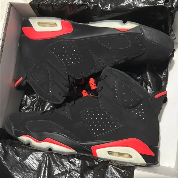 Jordan Retro 6 ‘Infrared’ - Picture 1 of 10